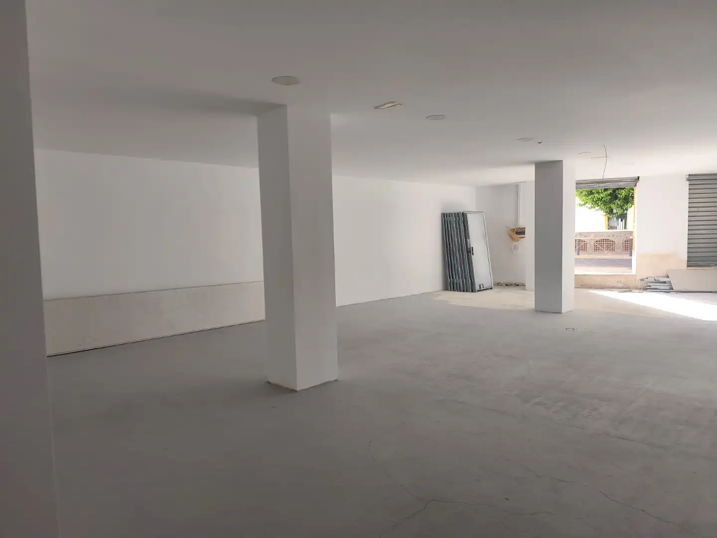 Local comercial en alquiler en Calle Calderón, imagen 3