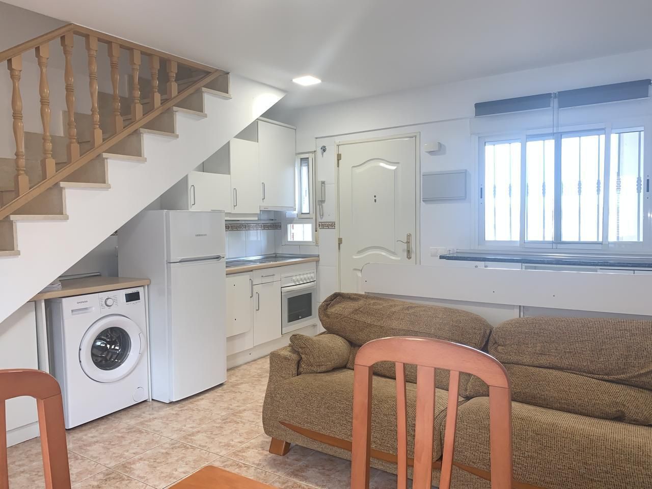 Duplex to rent in Cobeña  with Air Conditioner, Heating and Furnished