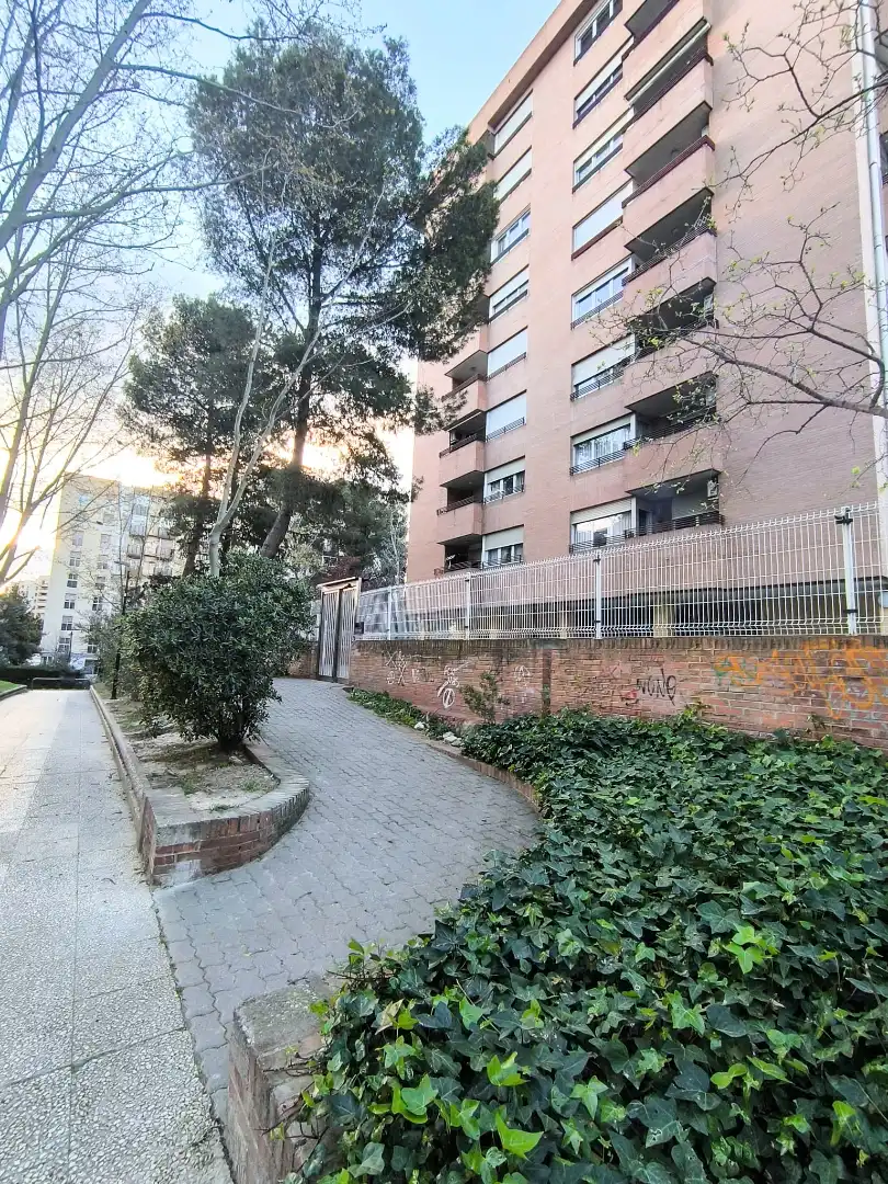 Exterior view of Flat for sale in Zaragoza  with Air Conditioner, Heating and Terrace