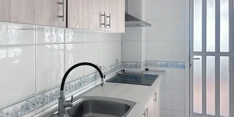 Cuina de Pis en venda en El Ejido amb Terrassa i Balcó