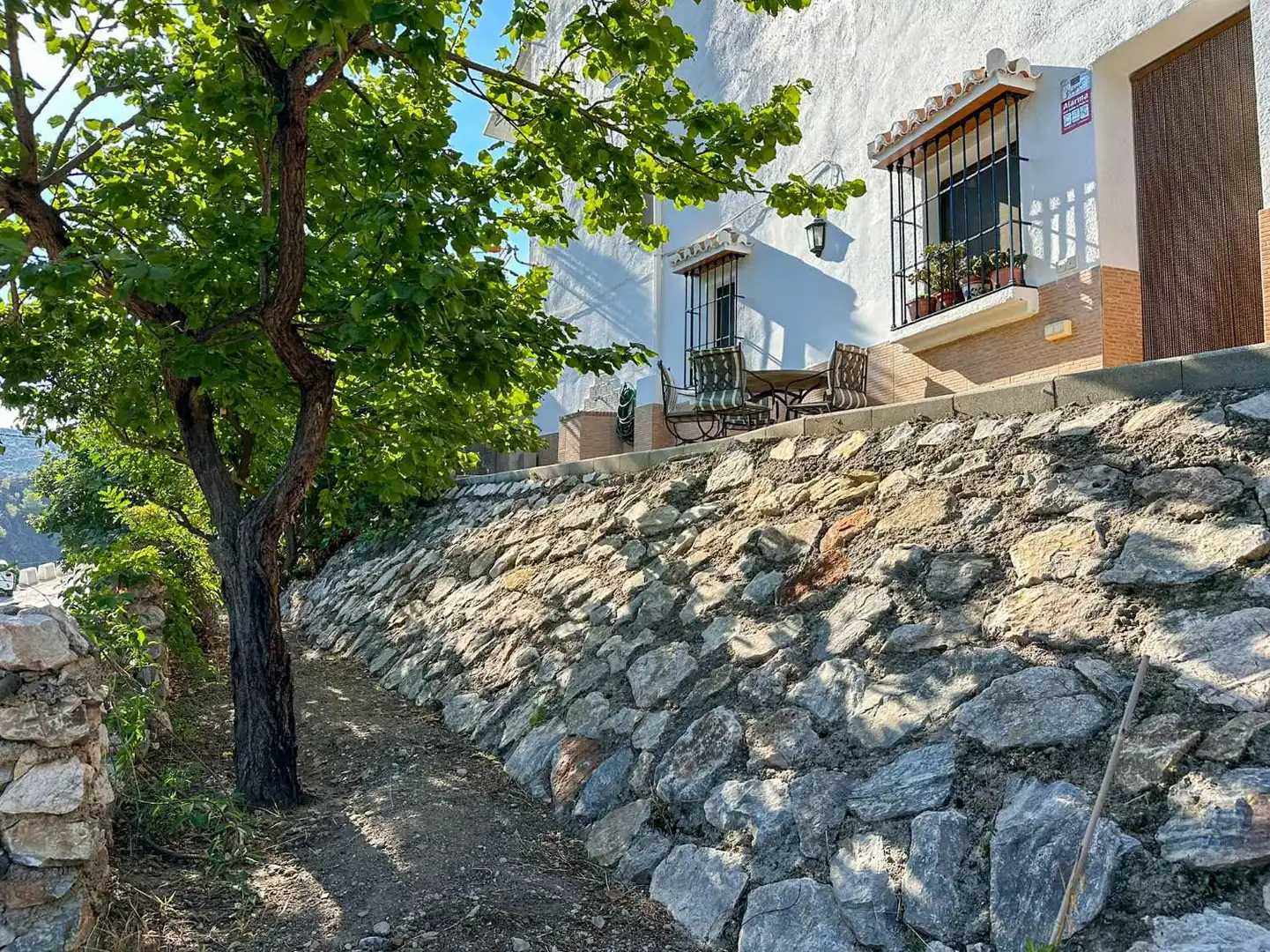 Vista exterior de Apartamento en venta en Los Guájares con Terraza y Alarma