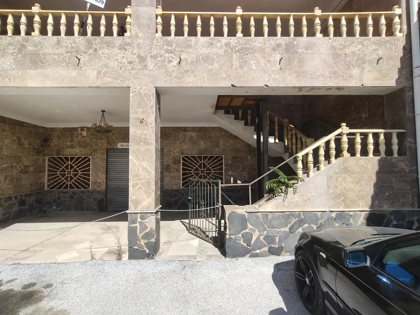 House for sale in N/A