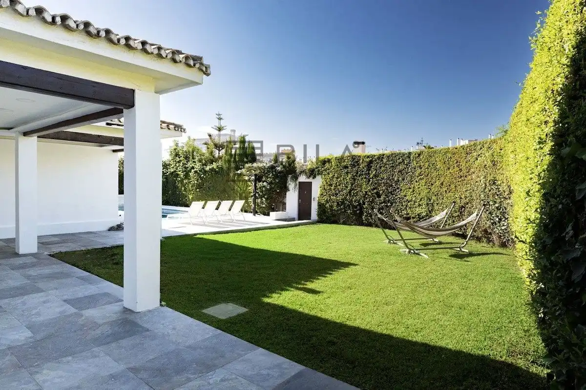 Villa con piscina in vendita a Guadalmemdina, imagen 9