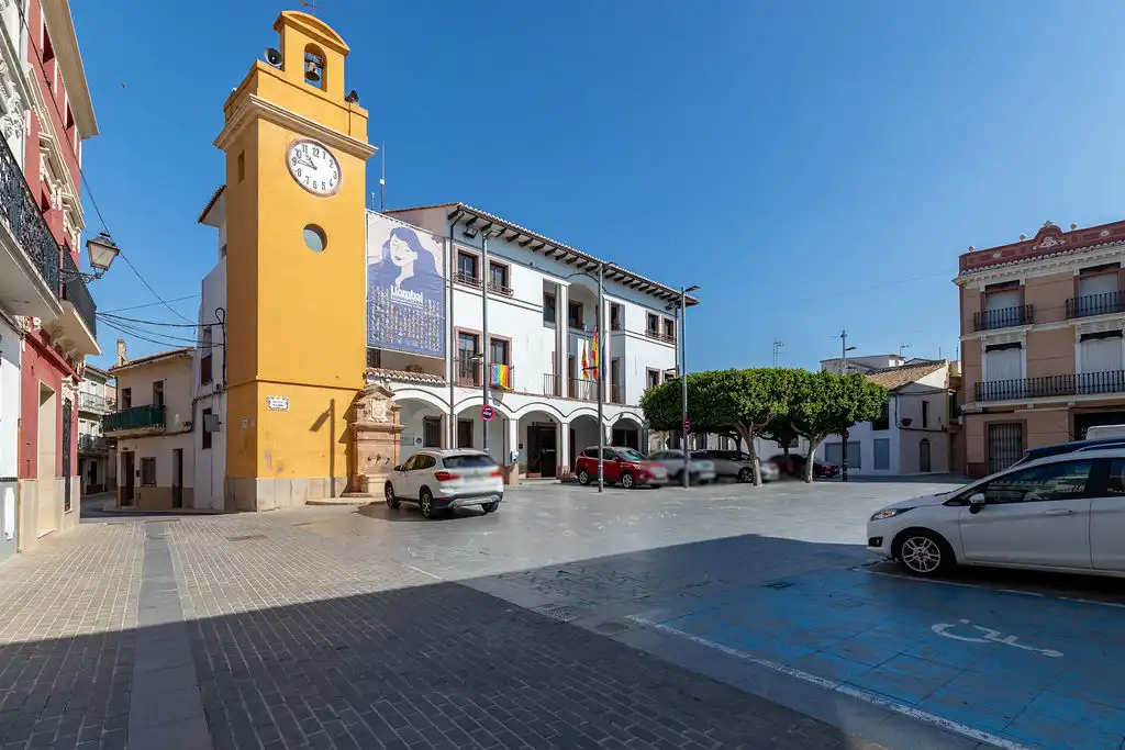 Exterior view of Commercial properties for sale in Llombai