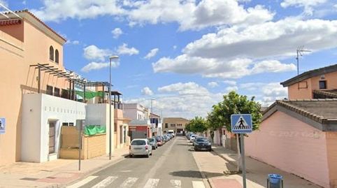ADOSADO A LA VENTA EN BURGUILLOS