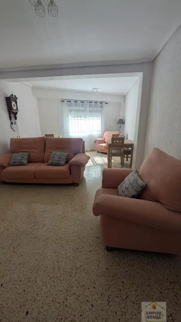 Wohnzimmer von Wohnung zur Miete in Estivella mit Möbliert