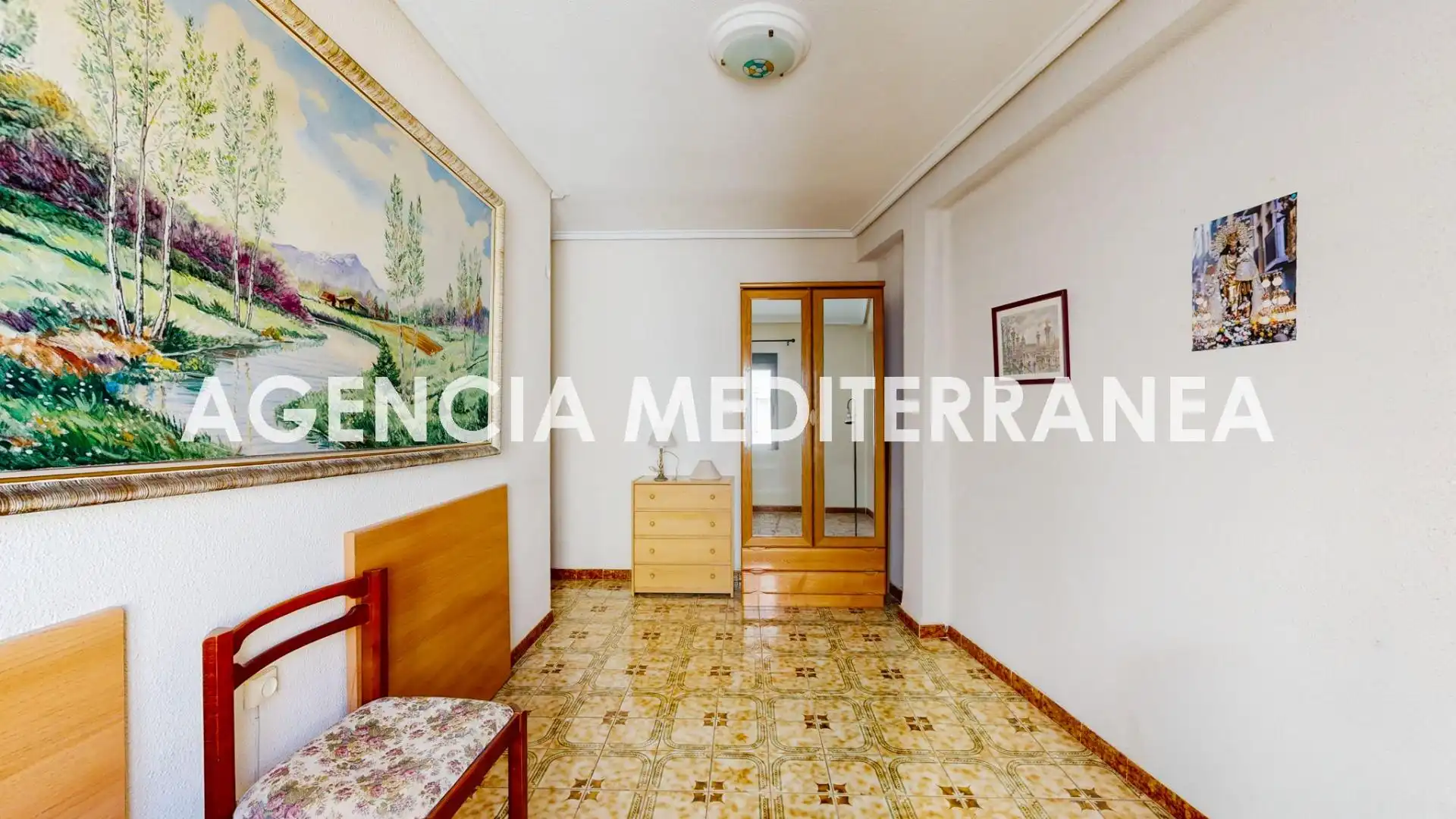 Habitación de Piso en venta en Valencia con Aire acondicionado