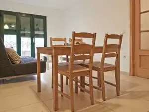 Menjador de Apartament de lloguer en Torredembarra amb Aire condicionat, Calefacció i Moblat