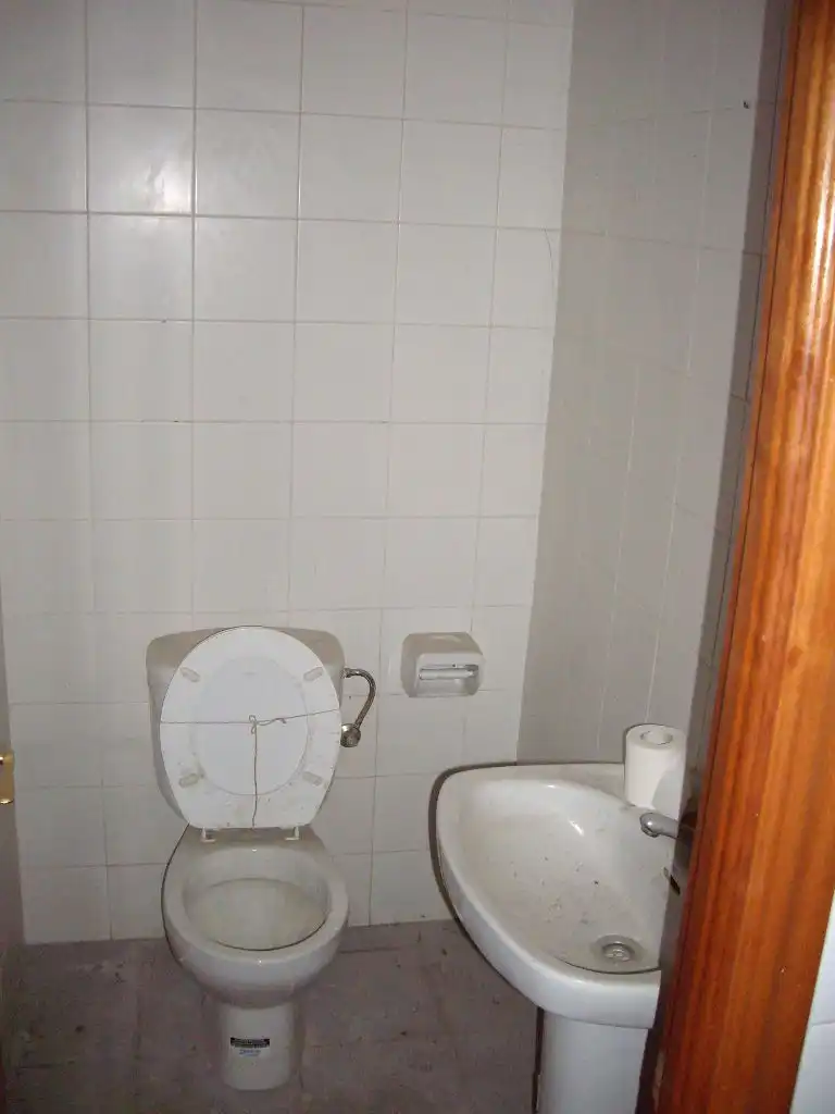 Badezimmer von Geschaftsraum zum Verkauf in Tarragona