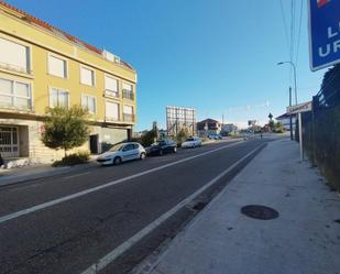 Vista exterior de Local en venda en Cangas 