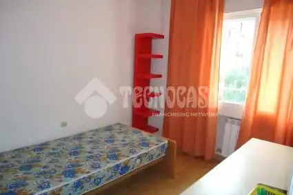 Habitación de Piso en venta en Móstoles con Calefacción