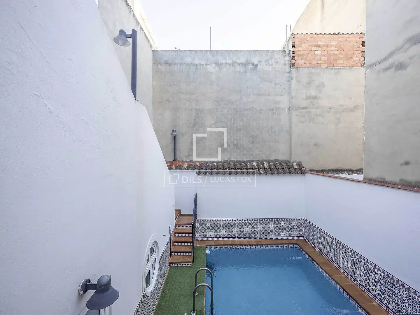 Piscina de Casa o xalet en venda en Riba-roja de Túria amb Aire condicionat, Calefacció i Terrassa