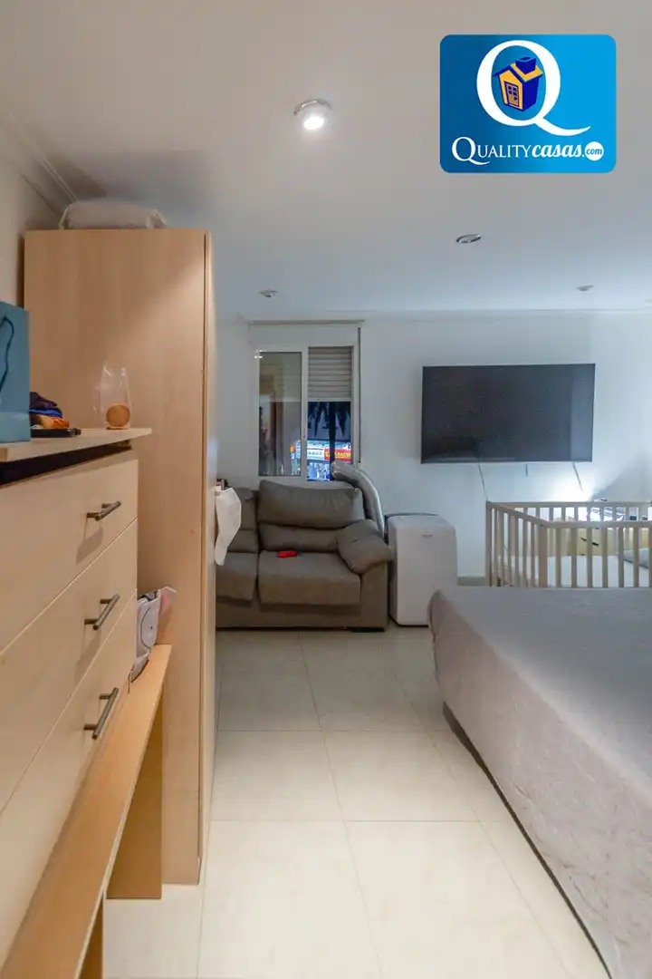 Habitación de Apartamento en venta en Alicante / Alacant con Aire acondicionado y Terraza