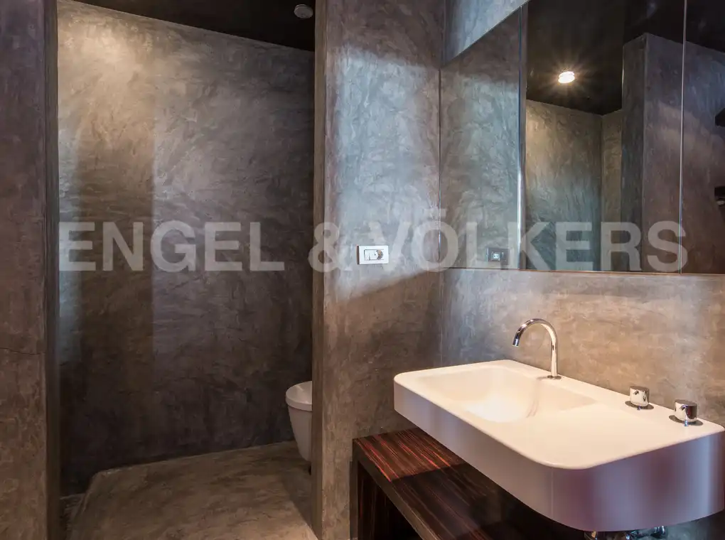 Badezimmer von Loft zur Miete in Barcelona mit Klimaanlage, Heizung und Parkett