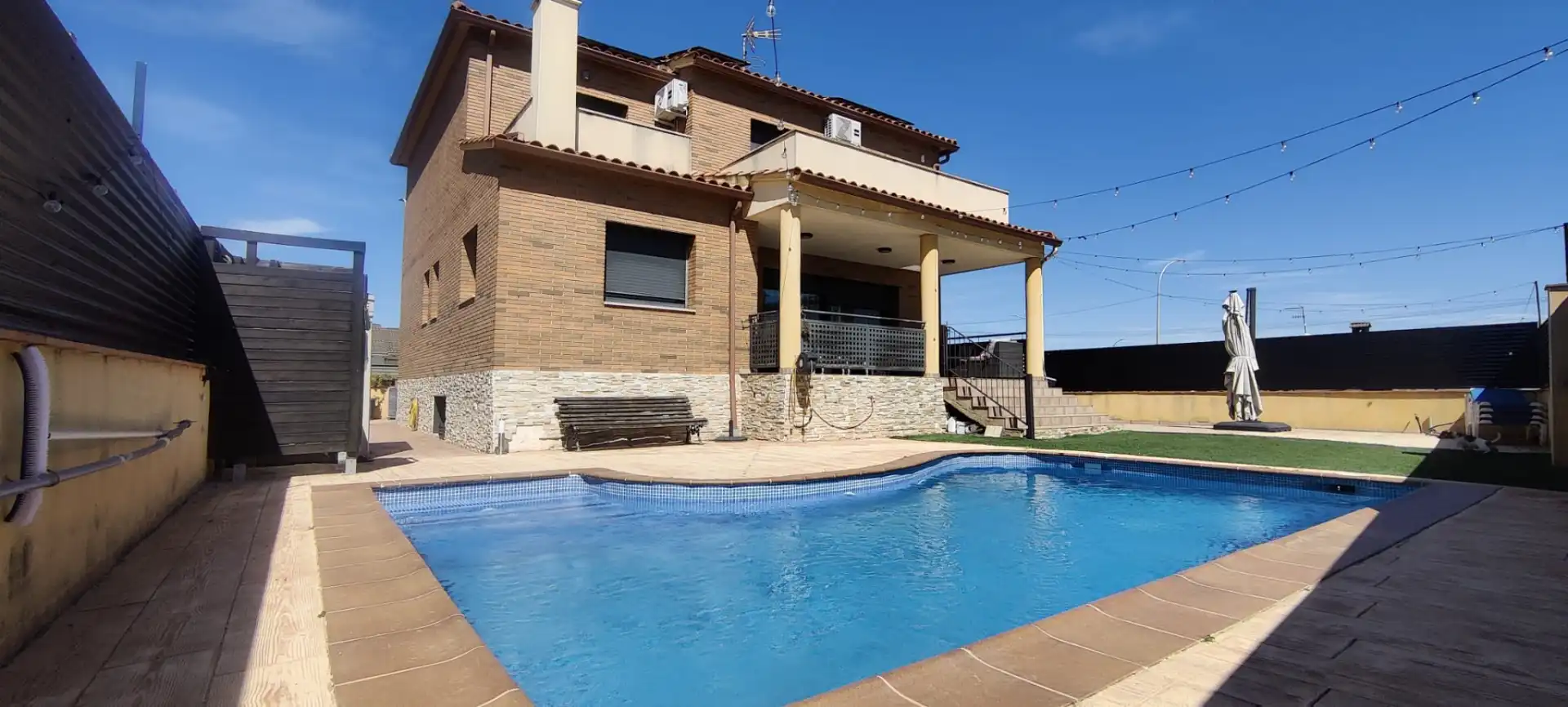 Piscina de Casa o xalet en venda en Albinyana amb Aire condicionat, Calefacció i Jardí privat