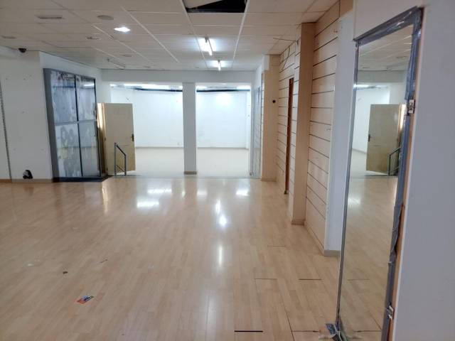 Local comercial en Alquiler en Centre Vila