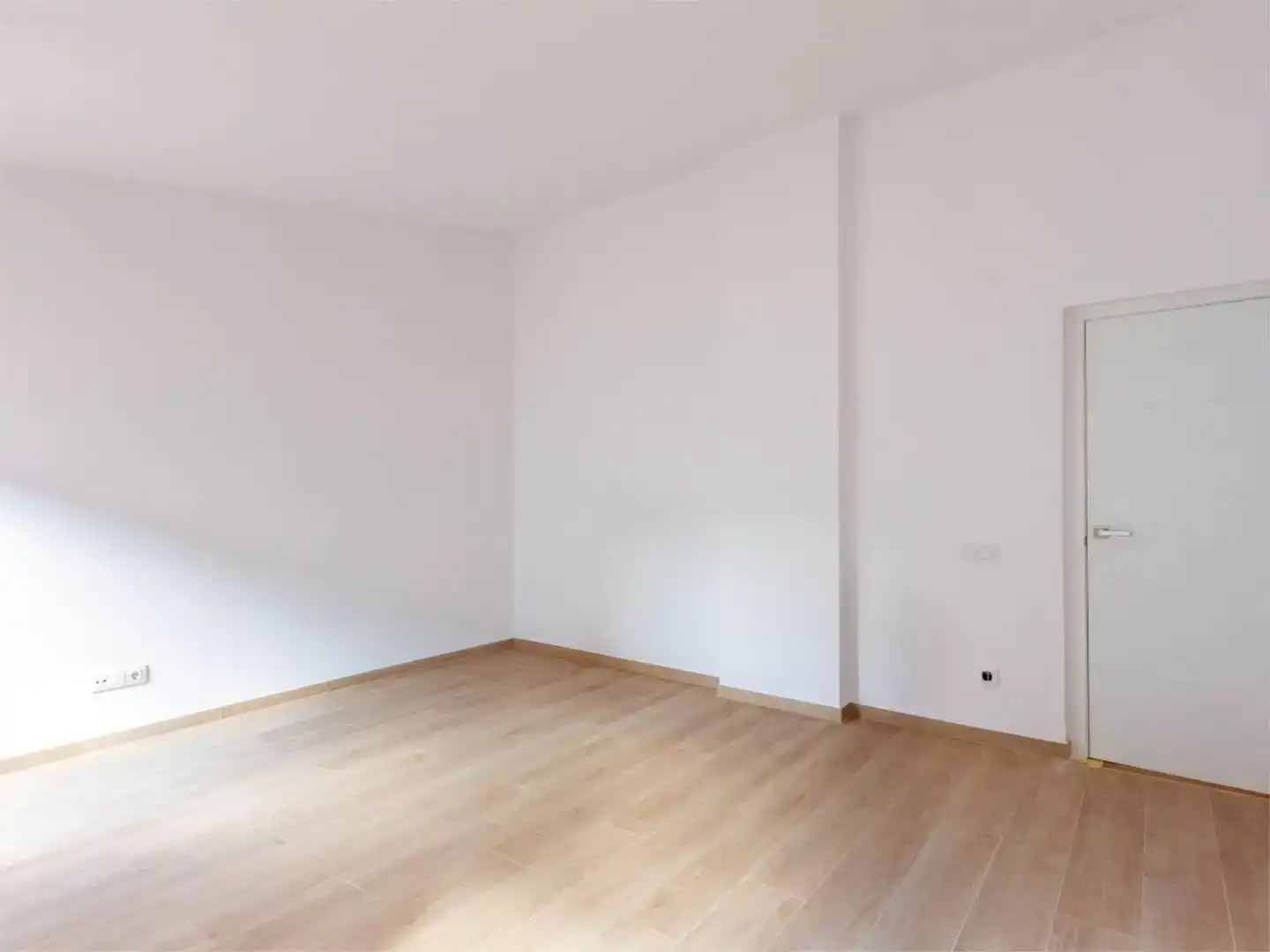 Habitación de Casa adosada en venta en Terrassa