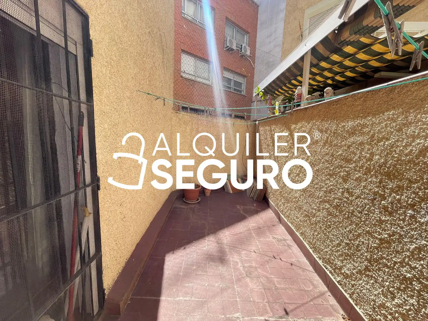 Vista exterior de Piso de alquiler en Madrid con Aire acondicionado, Calefacción y Terraza