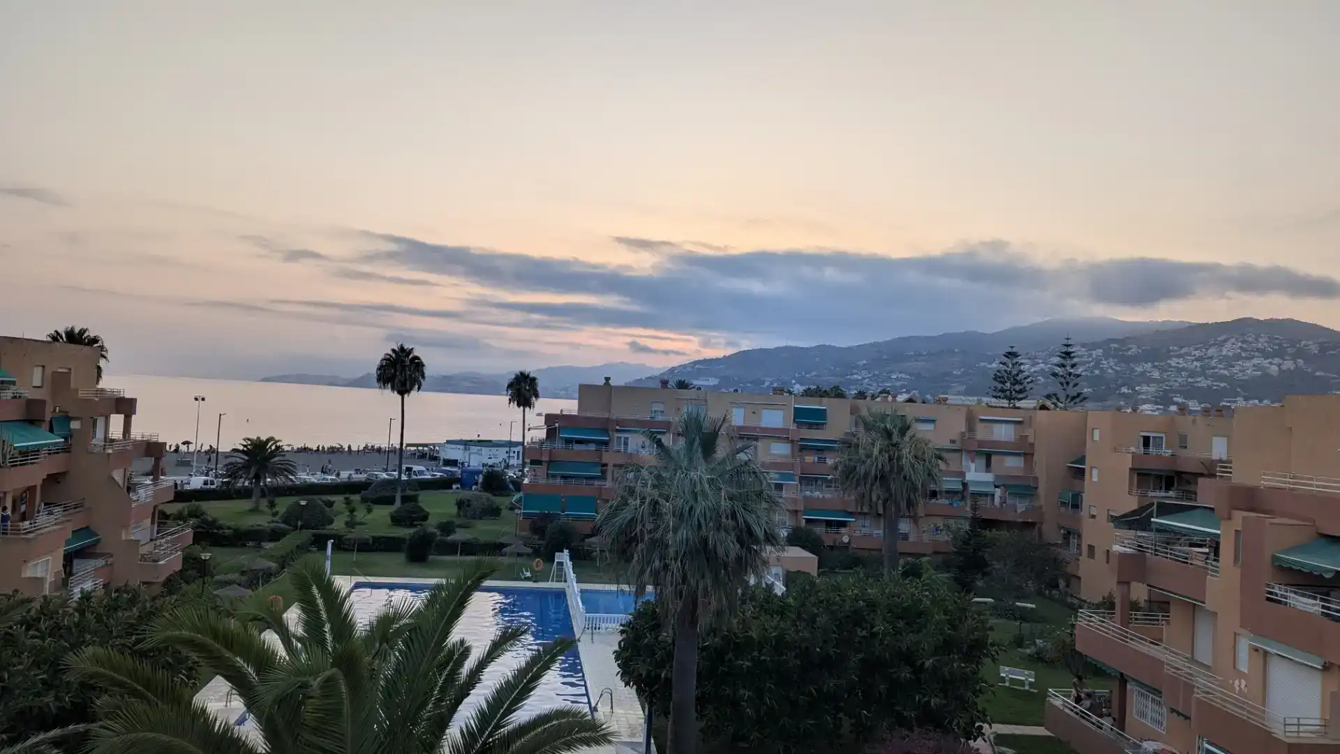 Vista exterior de Pis en venda en Salobreña