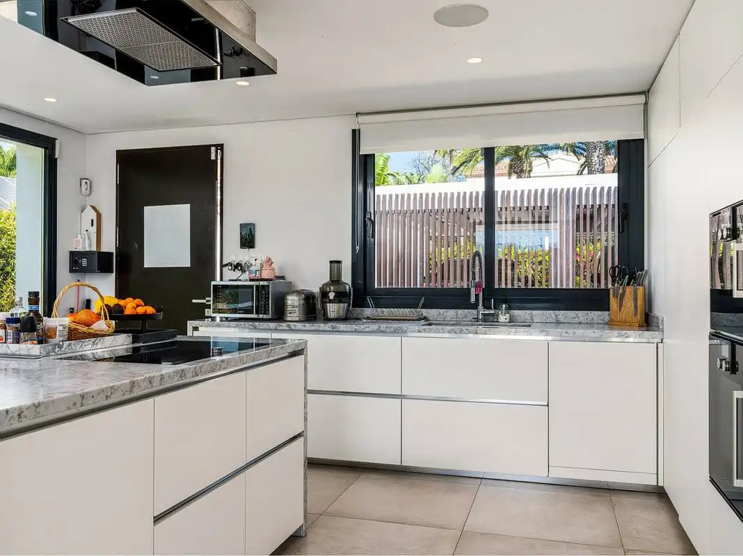 Haus mit Terrasse zur Miete in Nueva Andalucía, imagen 11