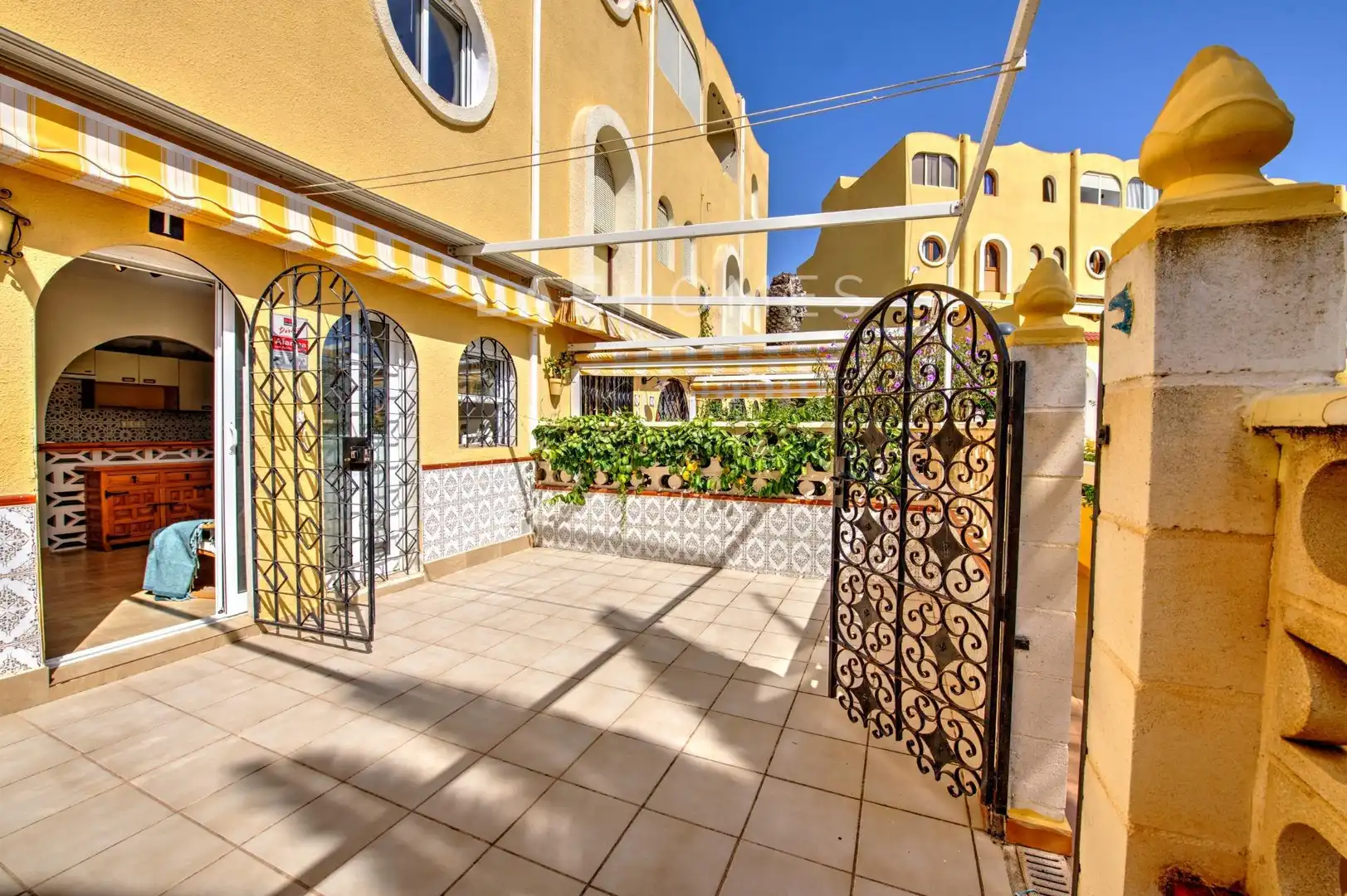Casa a schiera con piscina in vendita a Calle de Gaianes