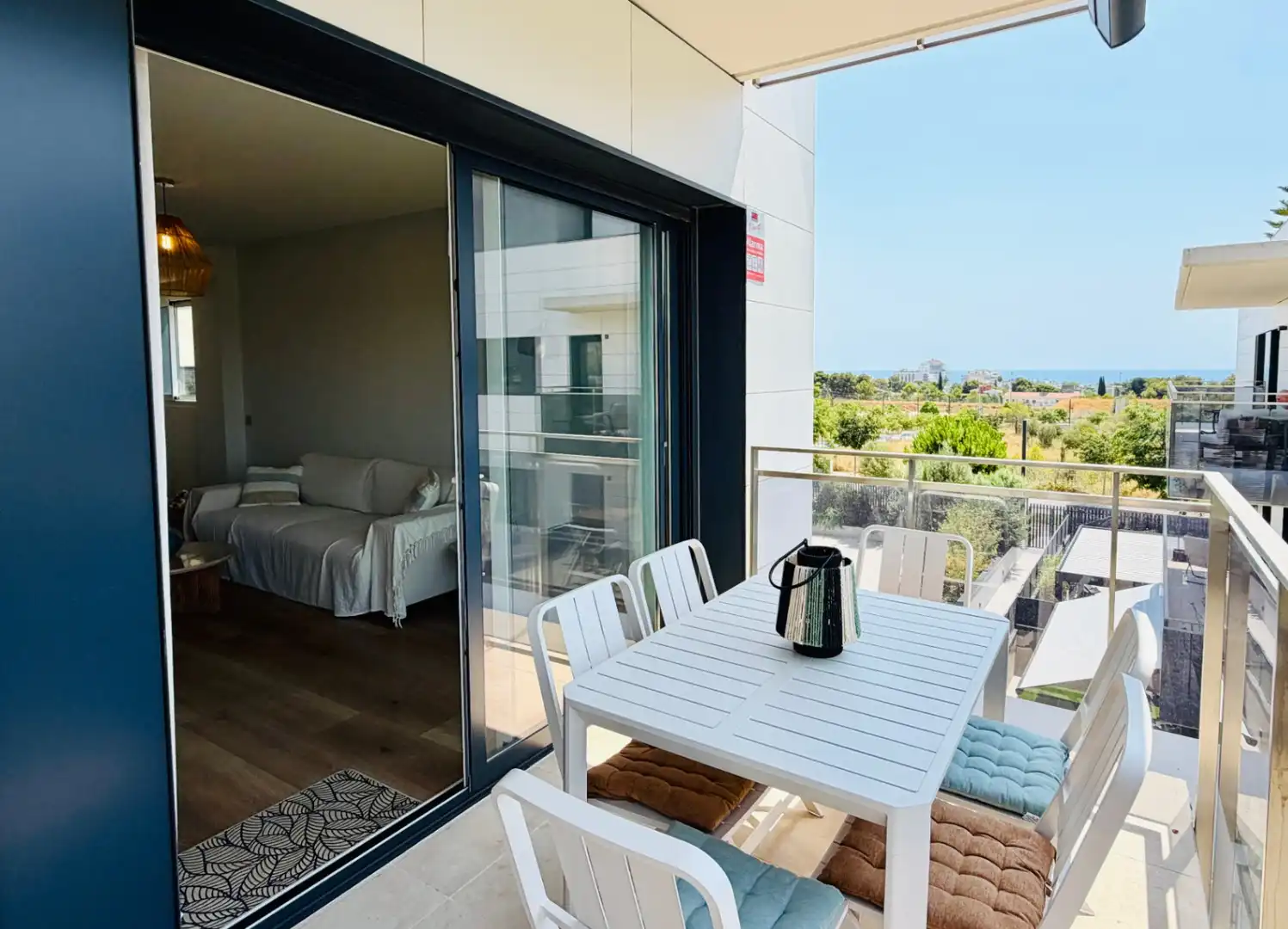 Terrassa de Apartament de lloguer en Sitges amb Aire condicionat, Calefacció i Jardí privat