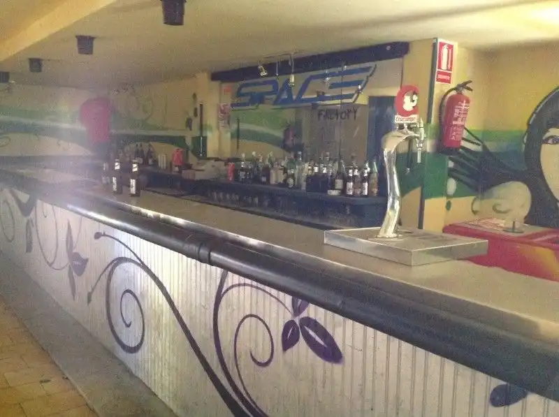Local comercial en venda a Pradoluengo, imagen 12