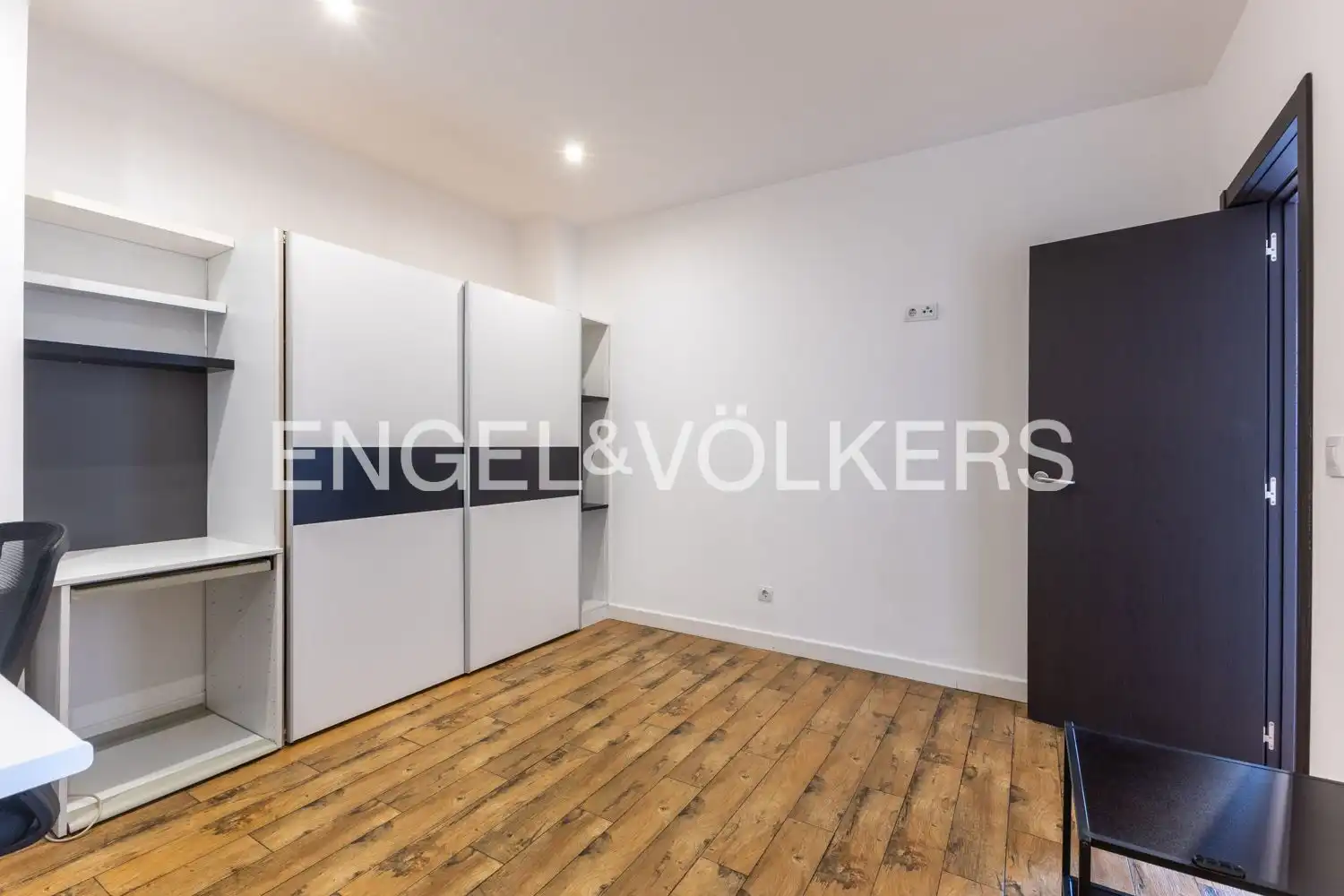 Flat for rent in Valencia  with Air Conditioner, Heating and Terrace