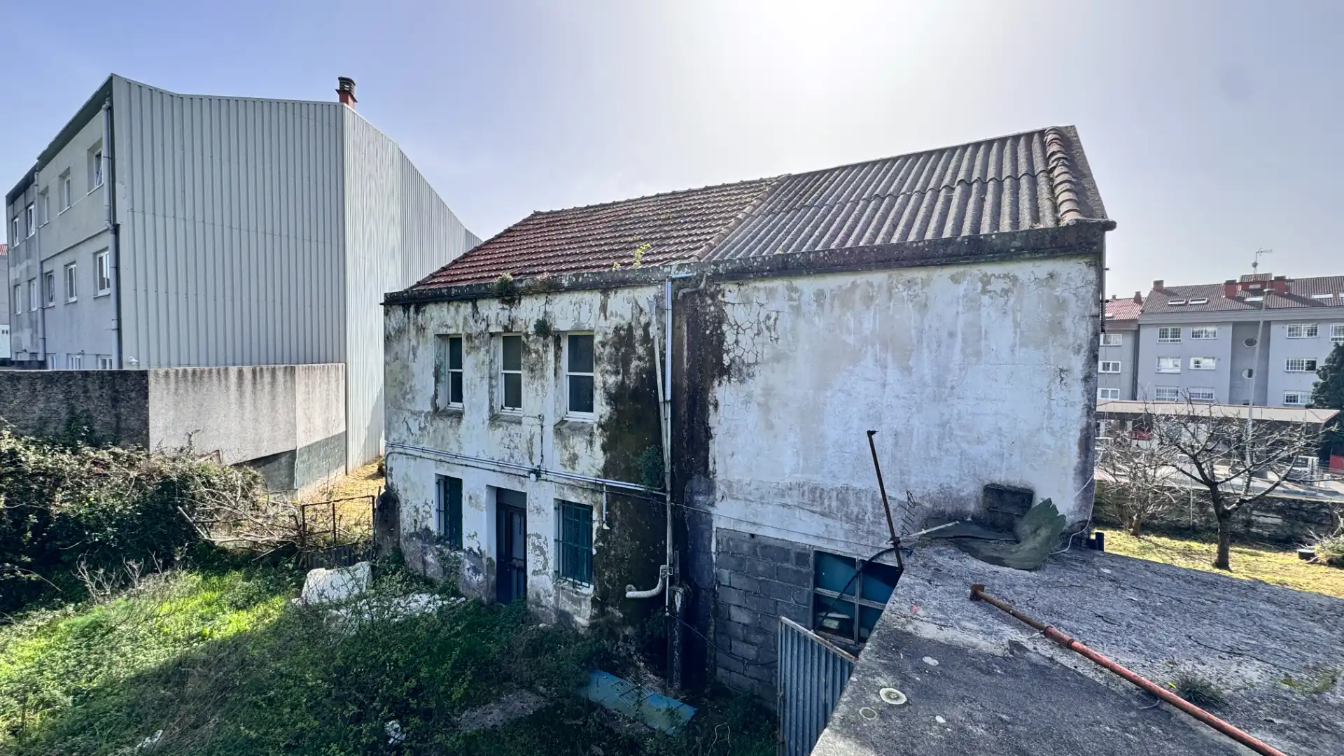 Vista exterior de Casa o xalet en venda en Arteixo amb Jardí privat i Traster