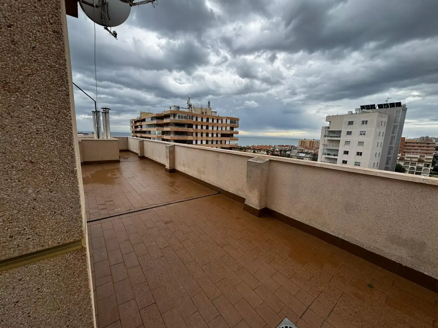 Terrasse von Dachboden zum Verkauf in Torrevieja mit Klimaanlage, Terrasse und Möbliert