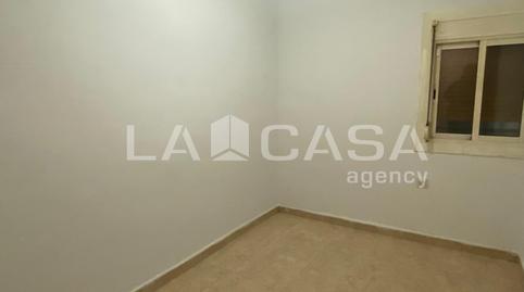 Foto 4 de Pis en venda a Santa Rosa, Santa Coloma de Gramenet