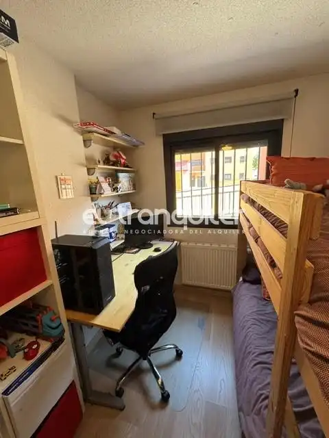 Habitación de Piso de alquiler en Navalcarnero con Aire acondicionado, Terraza y Trastero
