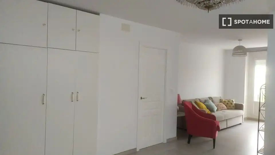 Wohnung zur untervermieten in Cádiz mit Klimaanlage, Heizung und Terrasse