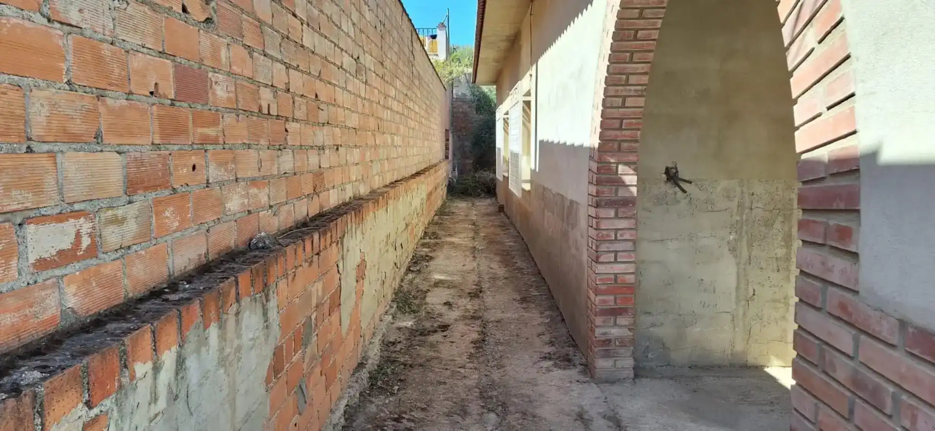 Piso en venta en Fuente-Tójar con Jardín privado, Trastero y Amueblado