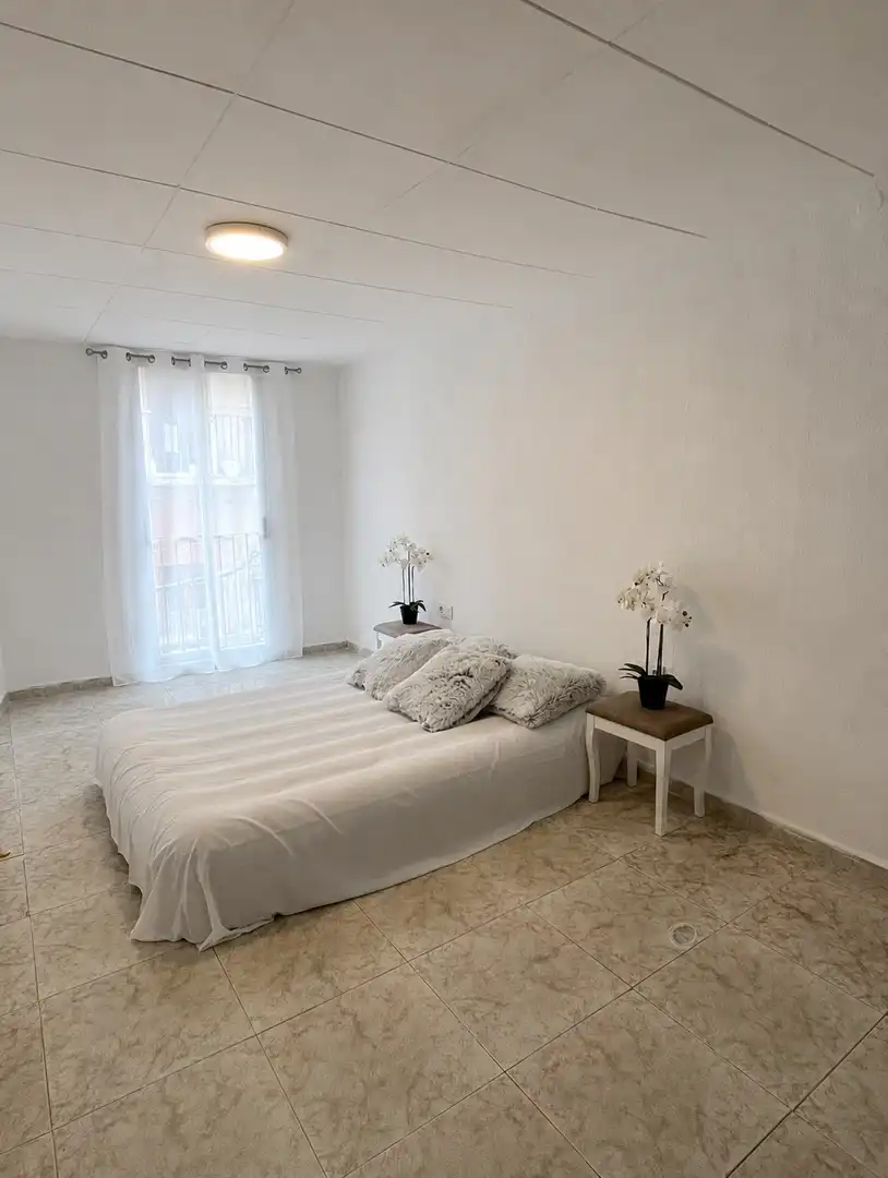Flat for sale in de Sales, Centre