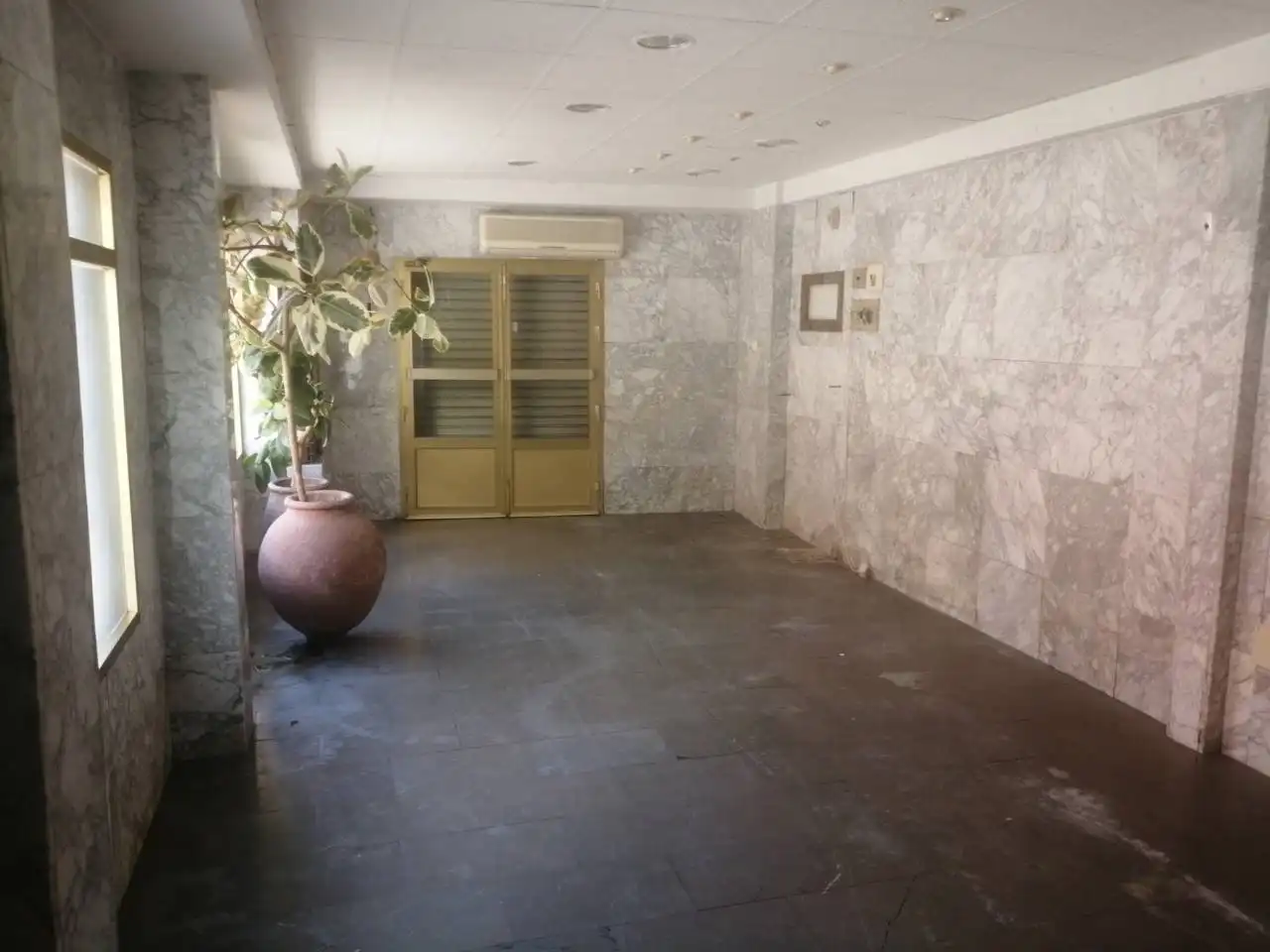 Gewerbefläche zum Verkauf in Calle Virgen de Gracia, imagen 2