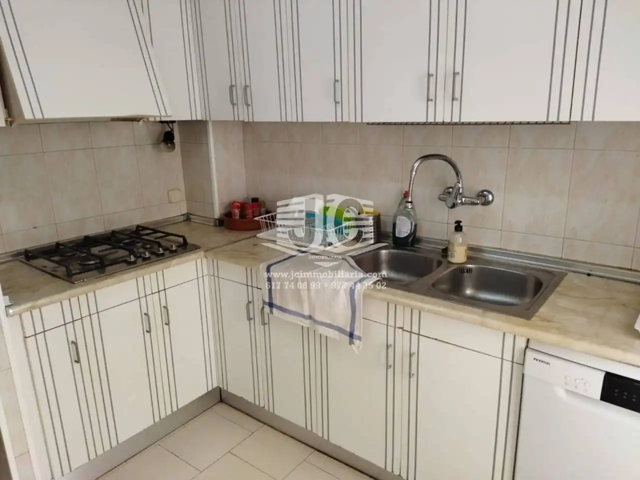 Cocina de Piso de alquiler en Tortosa con Aire acondicionado, Parquet y Amueblado