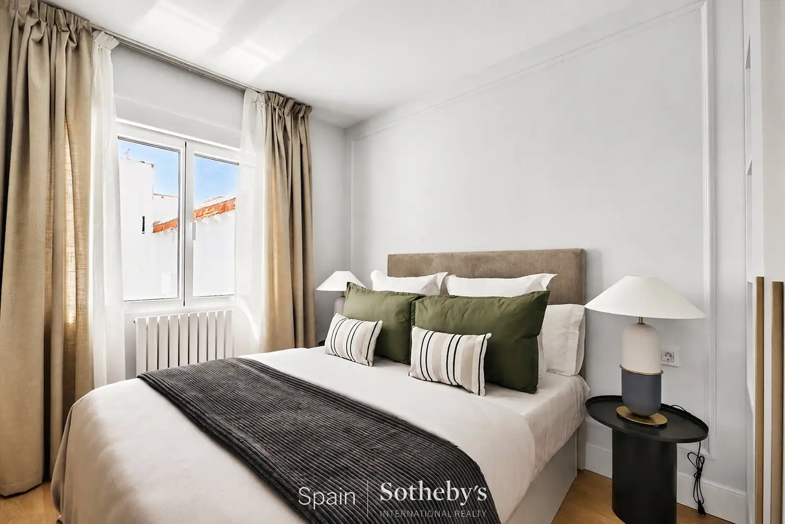 Habitación de Apartamento en venta en Madrid con Aire acondicionado, Calefacción y Terraza