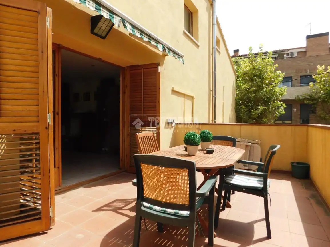 Terrassa de Casa o xalet en venda en El Pla del Penedès amb Aire condicionat, Calefacció i Jardí privat
