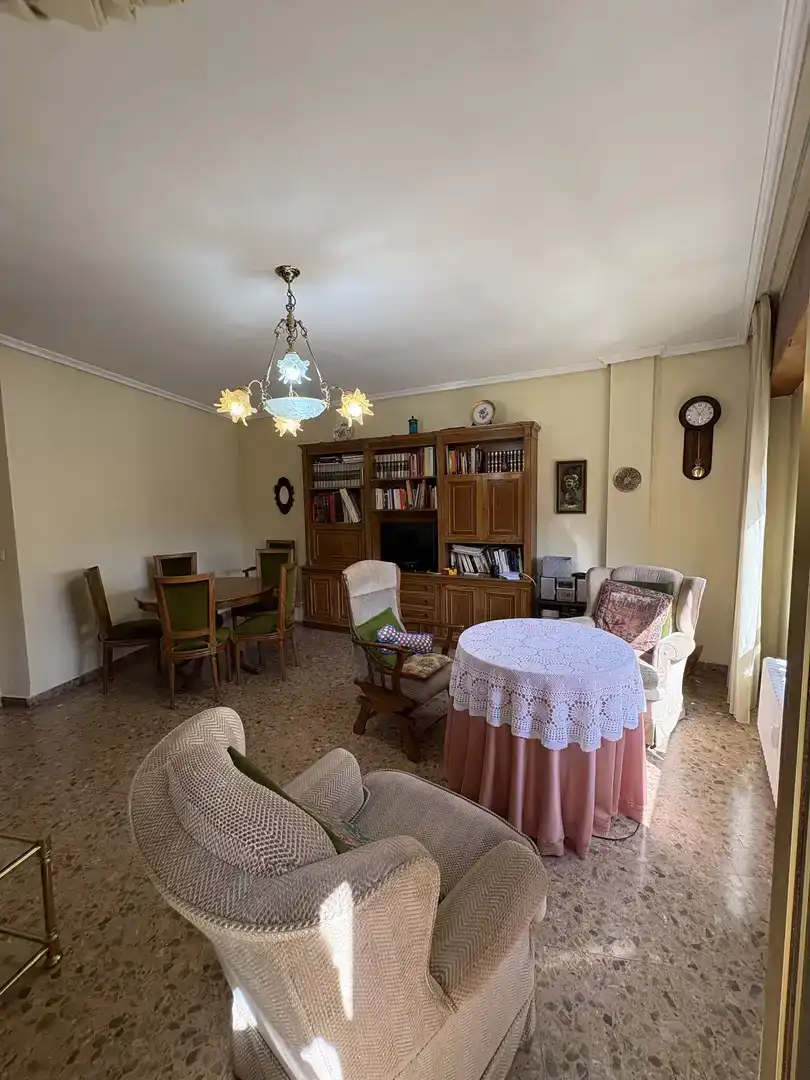 Wohnzimmer von Wohnung zum Verkauf in  Albacete Capital mit Klimaanlage und Balkon