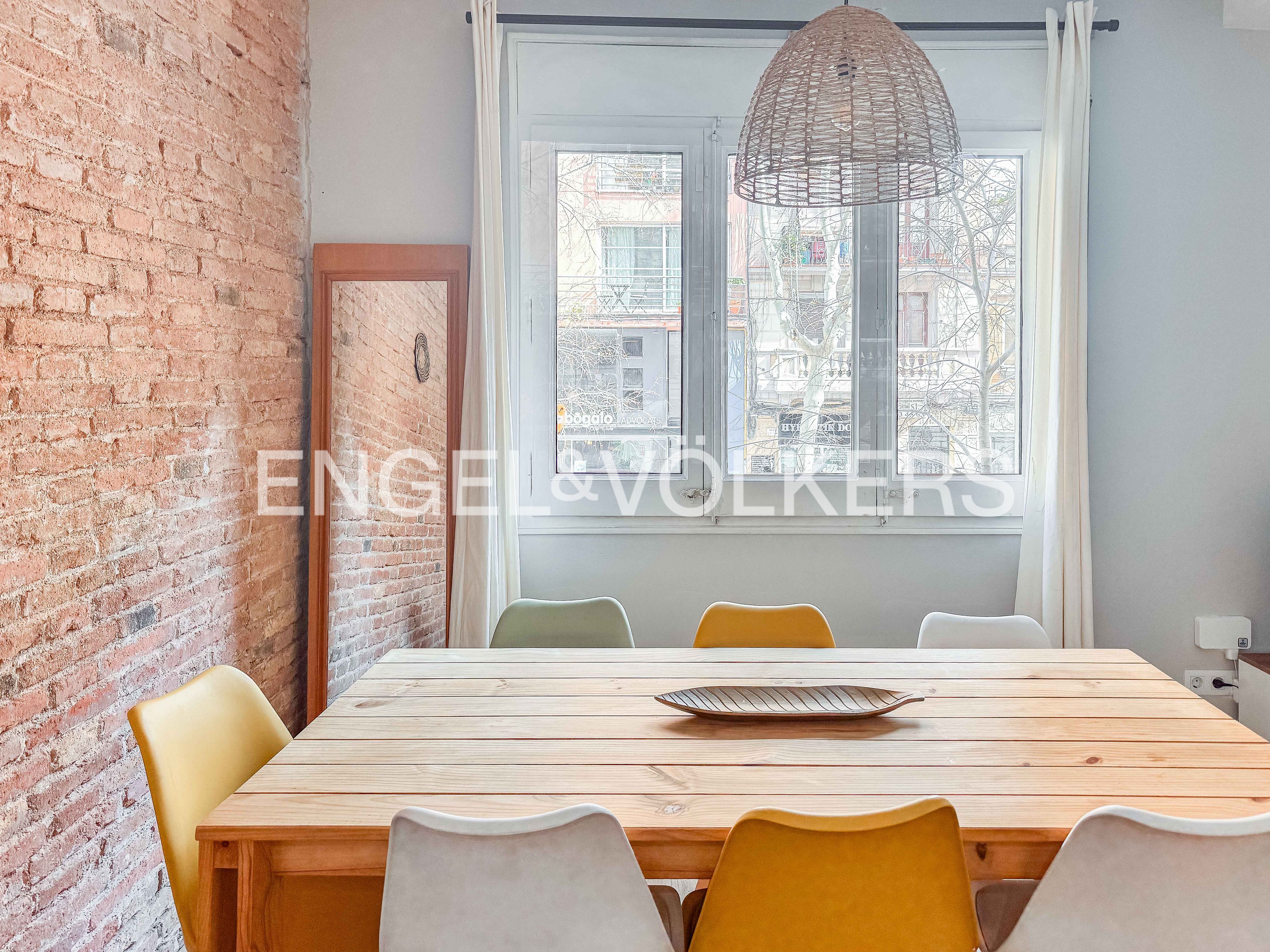 Dining room of Flat for rent in  Barcelona Capital  with Air Conditioner, Heating and Parquet flooring