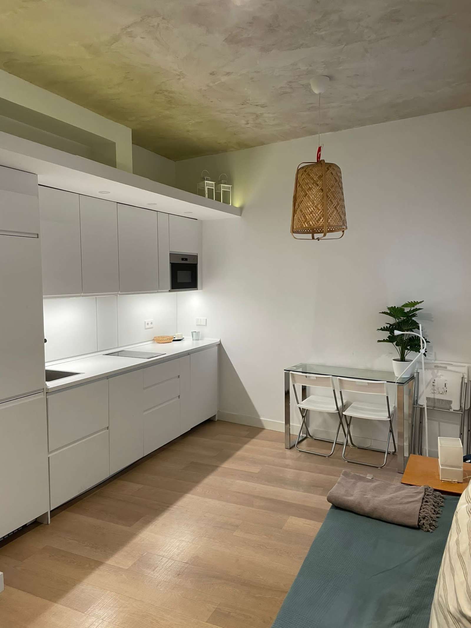 Apartament per a compartir a Cuatro Caminos - Azca