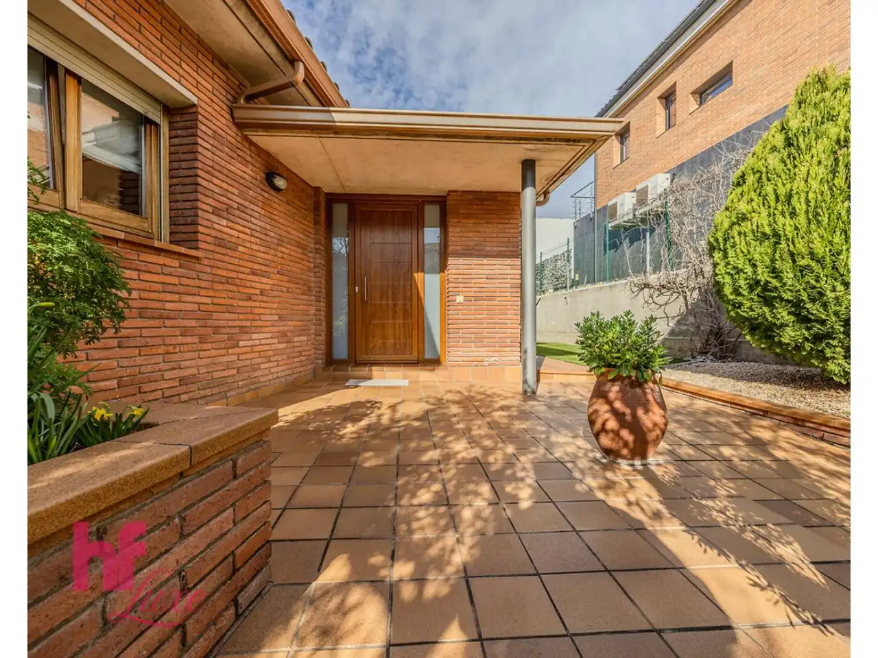 Vista exterior de Casa o chalet en venta en Granollers con Calefacción, Jardín privado y Parquet
