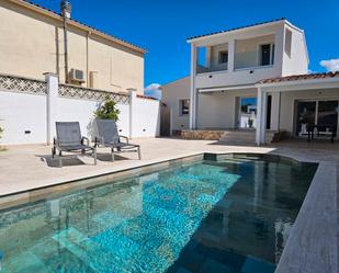 Swimming pool of House or chalet for sale in Empuriabrava  with Air Conditioner, Terrace and Swimming Pool