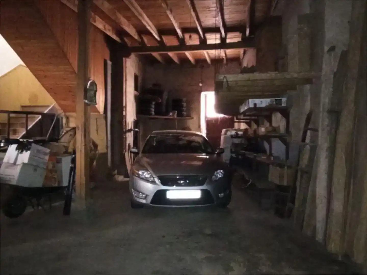 Aparcament de Finca rústica en venda en Valderas amb Parquet, Traster i Moblat