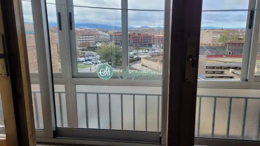 Habitación de Piso en venta en Segovia con Calefacción, Parquet y Terraza