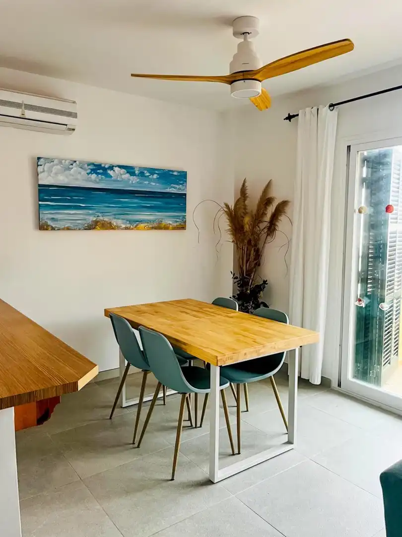 Comedor de Piso de alquiler en Ses Salines con Aire acondicionado, Balcón y Piscina comunitaria