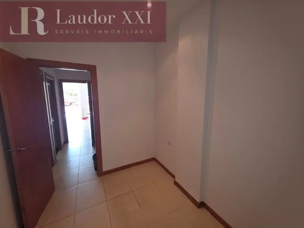 Schlafzimmer von Wohnung zum Verkauf in Sabadell mit Klimaanlage