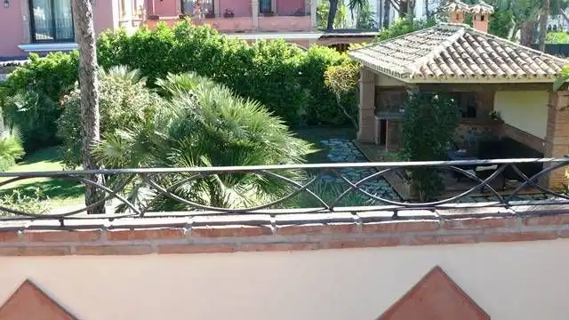 Casa amb piscina en venda a Estepona Pueblo, imagen 9