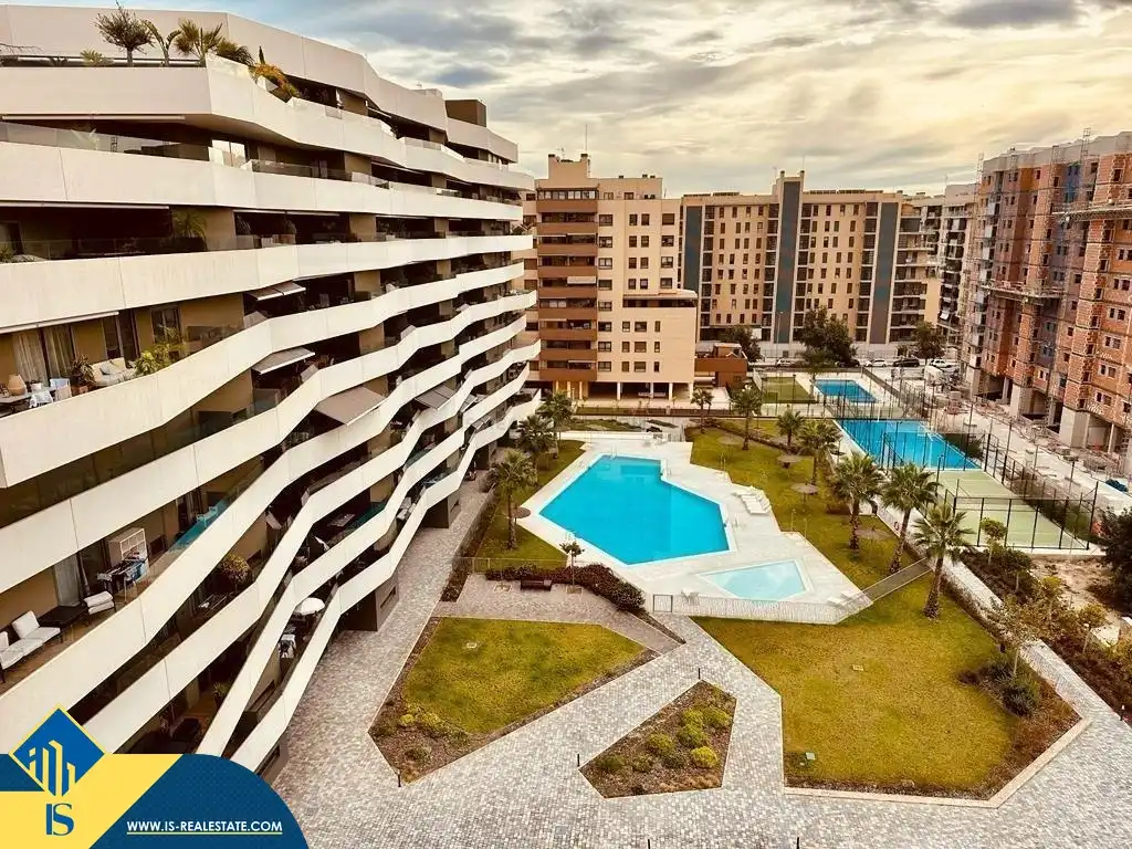 Piscina de Piso en venta en Alicante / Alacant con Terraza, Amueblado y Piscina comunitaria